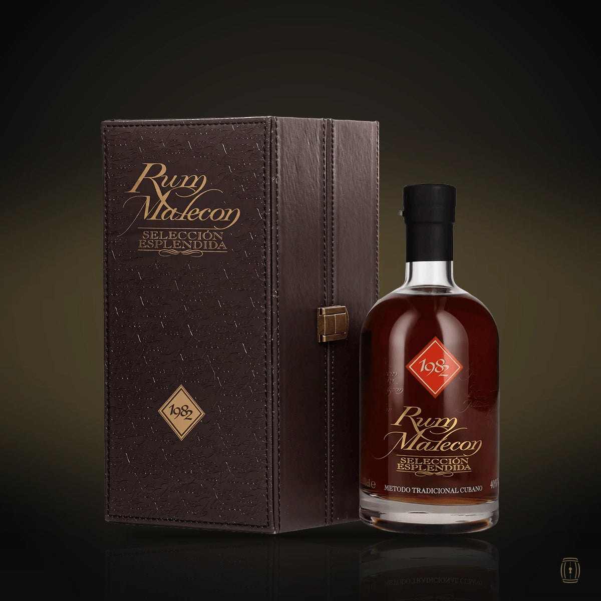 Rum Malecon Selección Esplendida 1982 bottle with dark presentation case