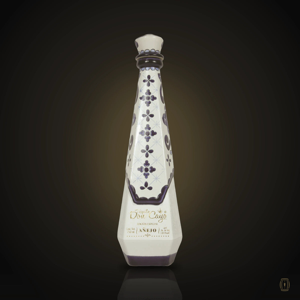Don Cayo Añejo blue and white ceramic decanter