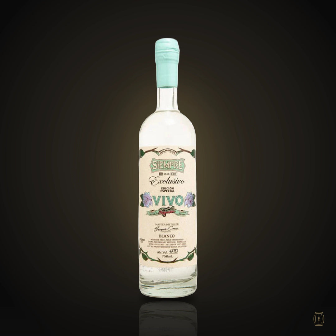 Siempre Exclusivo Vivo blanco tequila bottle